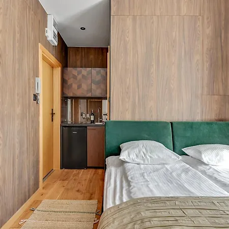 Apartment Dr - Side *